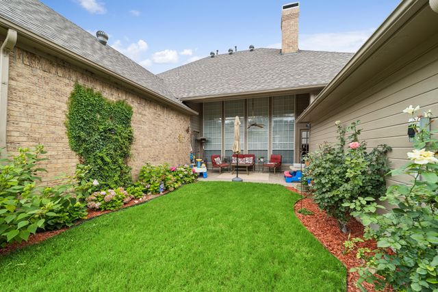 5208 Laser Lane, Plano, TX 75023