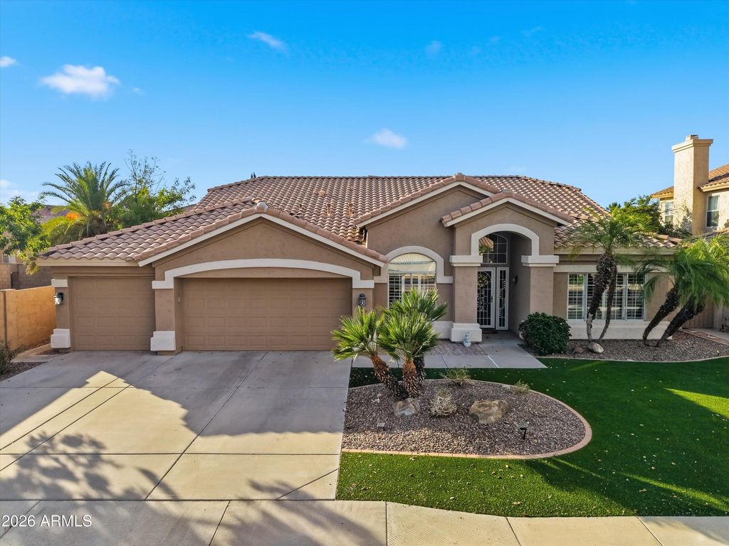 702 W SAN PEDRO Street, Gilbert, AZ 85233 — exterior