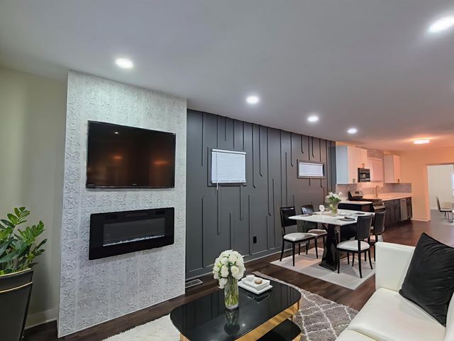 308 Pierce Street, Gary, IN 46402