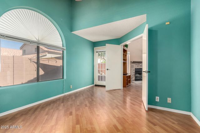 7681 S BONARDEN Lane, Tempe, AZ 85284