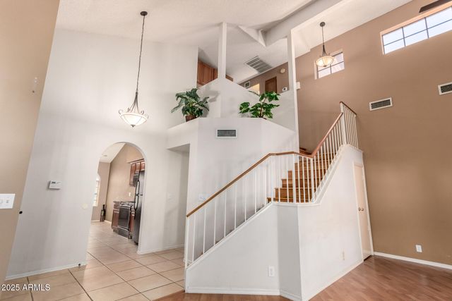 7681 S BONARDEN Lane, Tempe, AZ 85284