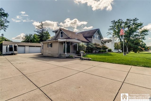 278 South Forest Road, Amherst, NY 14221