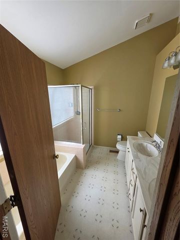 3935 Rhine Court, St Charles, MO 63304