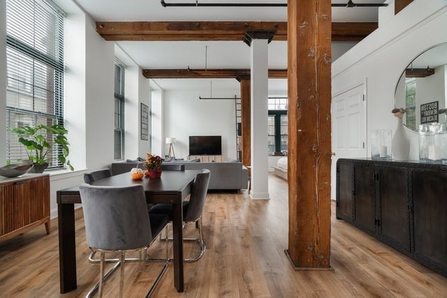 881 E 1st 102, Boston, MA 02127