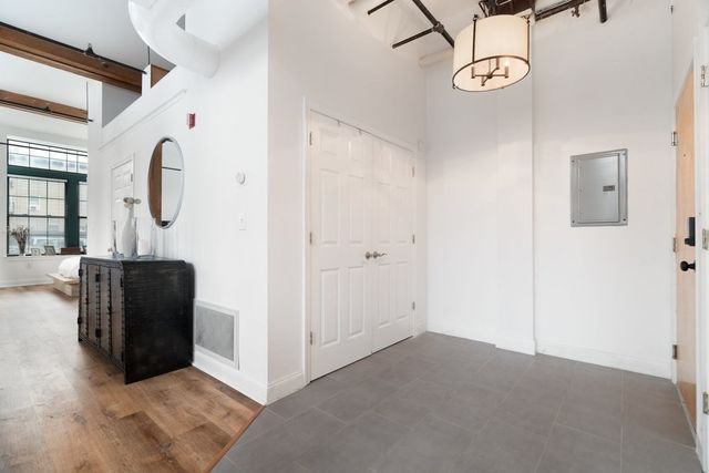881 E 1st 102, Boston, MA 02127