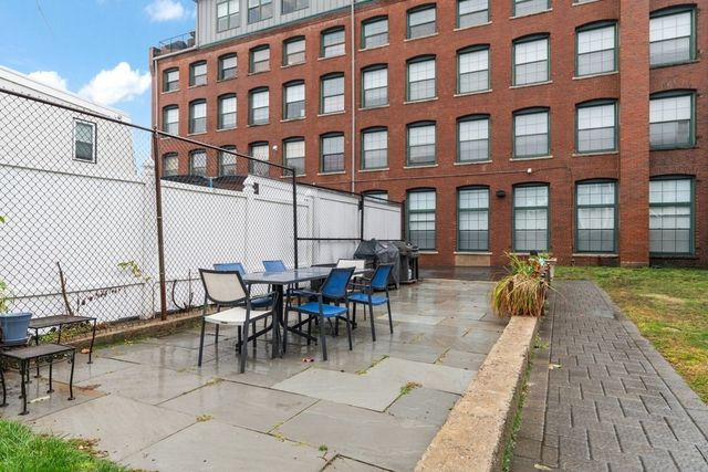 881 E 1st 102, Boston, MA 02127