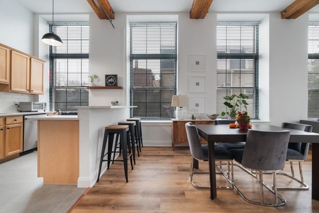 881 E 1st 102, Boston, MA 02127