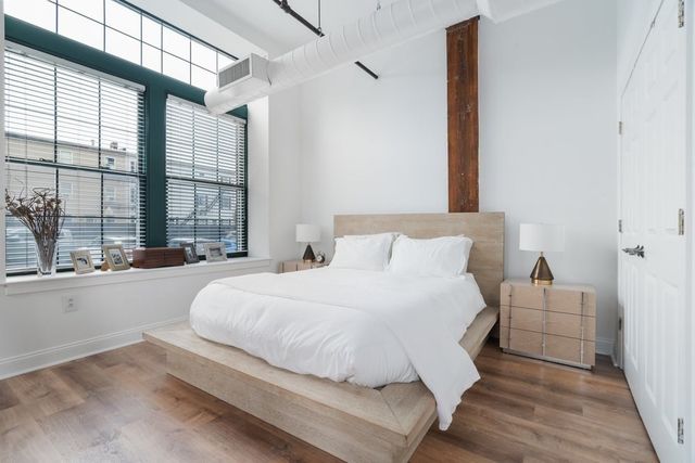 881 E 1st 102, Boston, MA 02127