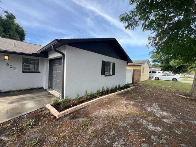 603 65TH AVENUE W, Bradenton, FL 34207