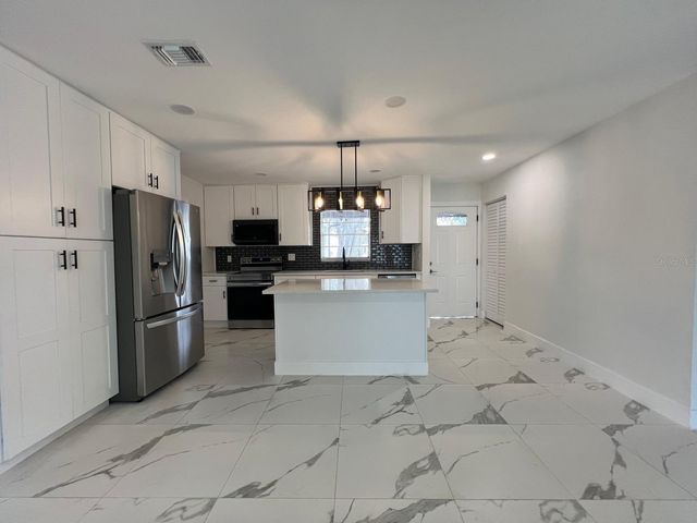 603 65TH AVENUE W, Bradenton, FL 34207