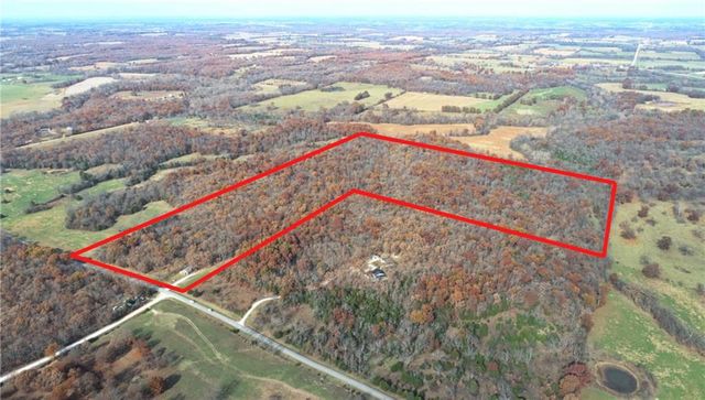 6745 E CC Highway, Stockton, MO 65785