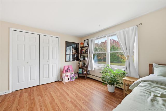 198 Dartmouth Drive, Groton, CT 06355