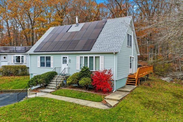 198 Dartmouth Drive, Groton, CT 06355