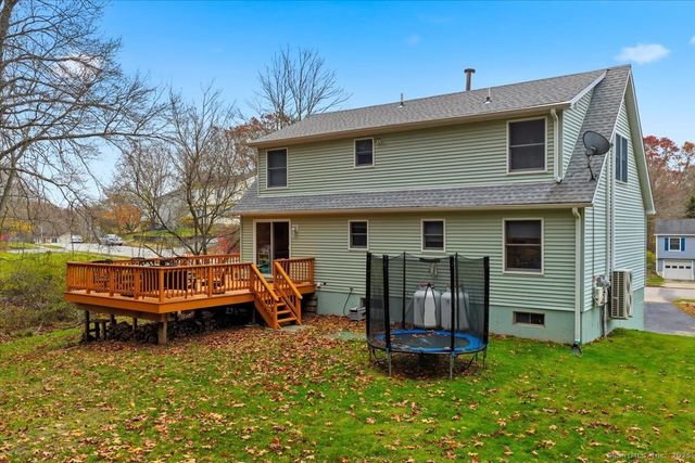 198 Dartmouth Drive, Groton, CT 06355