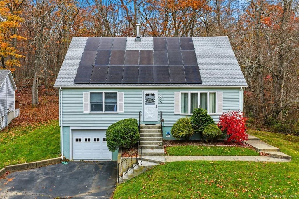 198 Dartmouth Drive, Groton, CT 06355