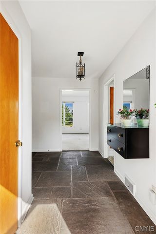 3326 Kane Avenue, Skaneateles, NY 13152