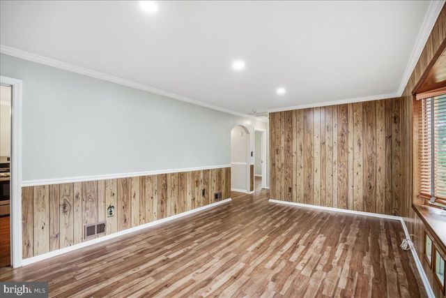 8306 QUENTIN ST, Hyattsville, MD 20784
