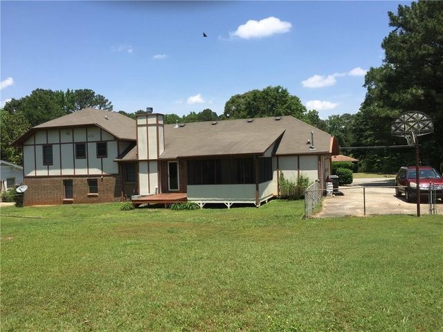 227 Sandra NW Drive, Lilburn, GA 30047