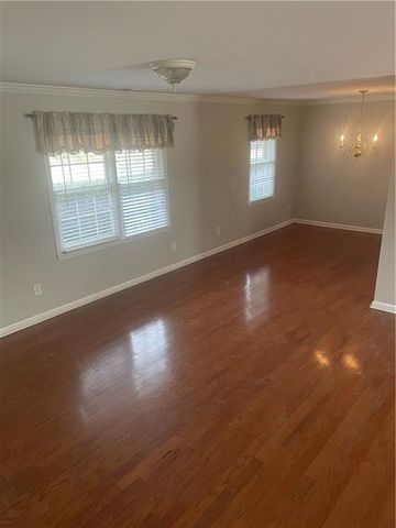 227 Sandra NW Drive, Lilburn, GA 30047