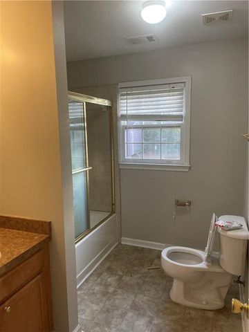 227 Sandra NW Drive, Lilburn, GA 30047