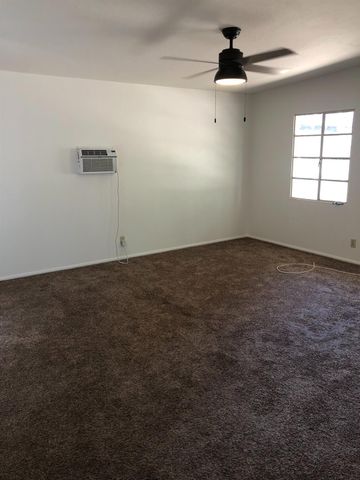 1143 E Simpson Avenue, Fresno, CA 93704