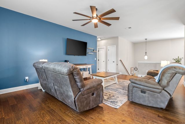 2157 Christina Ct, Hermitage, TN 37076