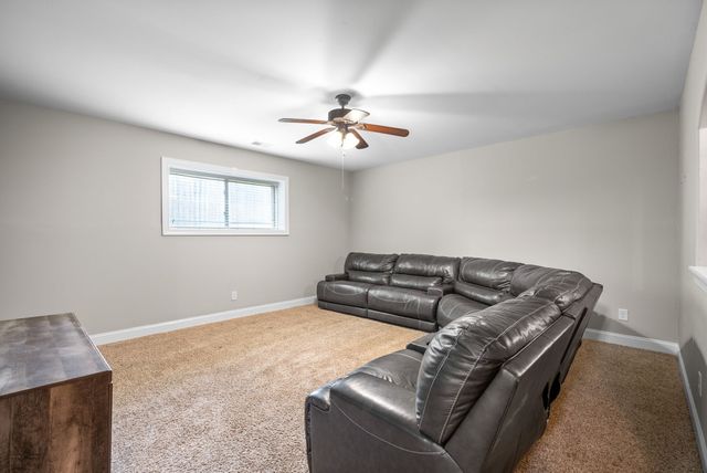 2157 Christina Ct, Hermitage, TN 37076