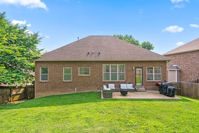 2157 Christina Ct, Hermitage, TN 37076