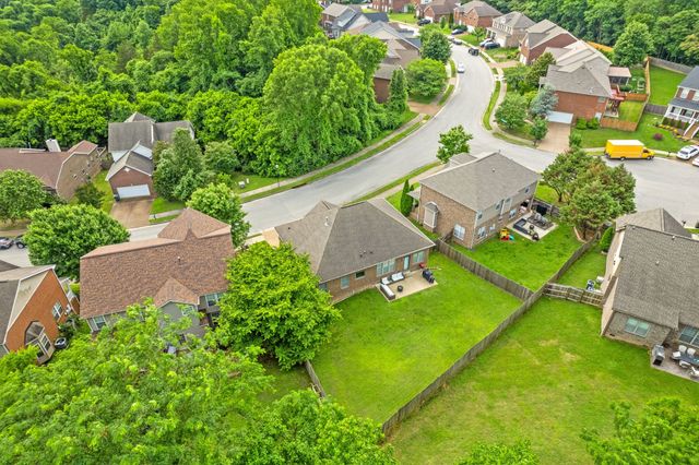 2157 Christina Ct, Hermitage, TN 37076