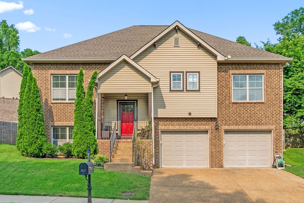 2157 Christina Ct, Hermitage, TN 37076