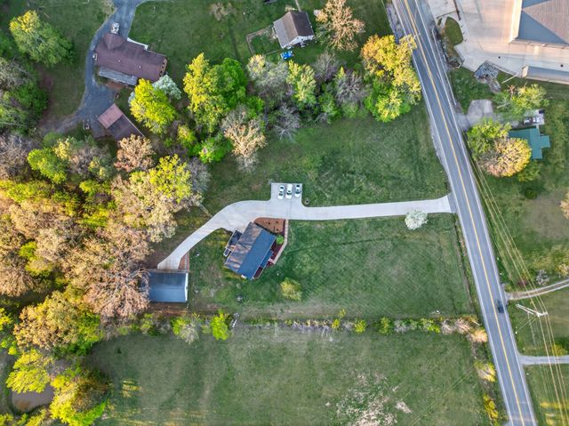 2560 Highway 48, Clarksville, TN 37040