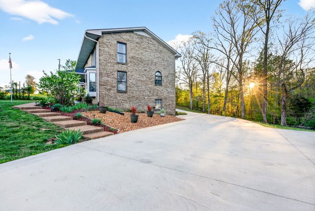 2560 Highway 48, Clarksville, TN 37040