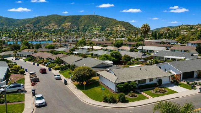 959 La Tierra Drive, San Marcos, CA 92078