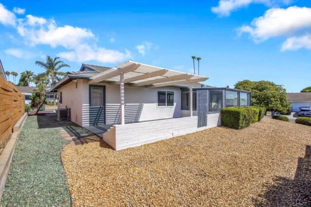 959 La Tierra Drive, San Marcos, CA 92078