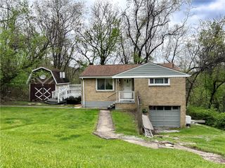 7522 Elk Rd, Penn Hills, PA 15235