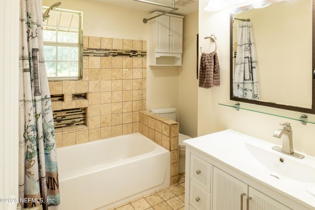 11325 YOUNG Road, Jacksonville, FL 32218