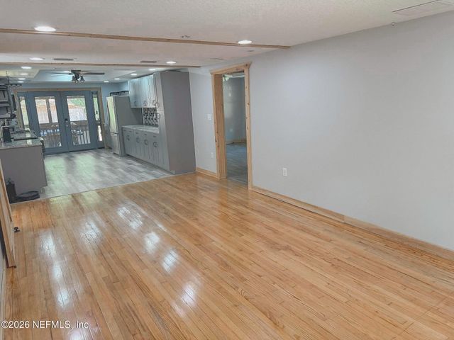 11325 YOUNG Road, Jacksonville, FL 32218