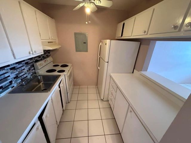 2916 funston st 53a, Hollywood, FL 33020
