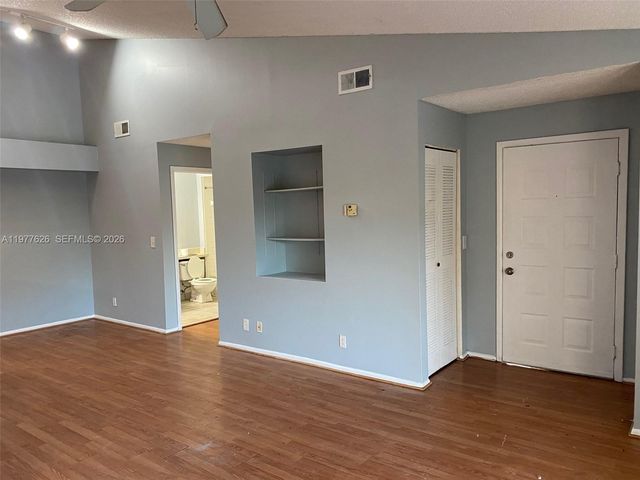 9999 Summerbreeze Dr 618, Sunrise, FL 33322