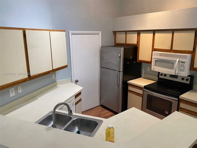 9999 Summerbreeze Dr 618, Sunrise, FL 33322