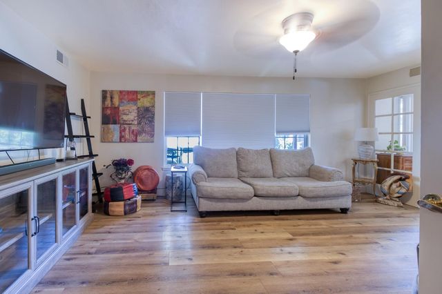1036 Lakewood Ave, Modesto, CA 95355