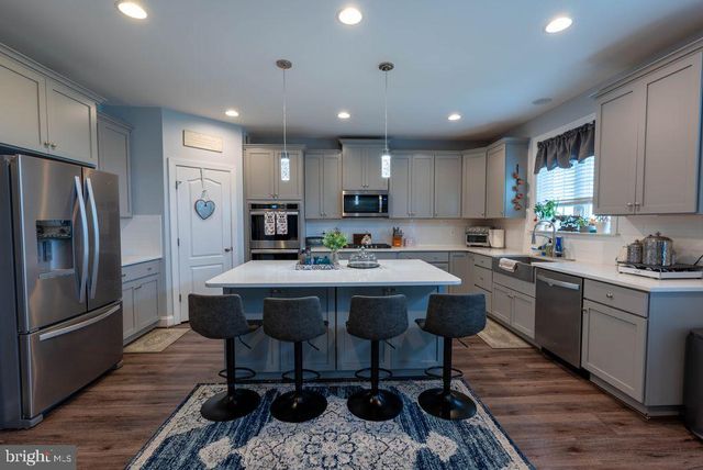 80 QUAKING ASPEN WAY, Charles Town, WV 25414