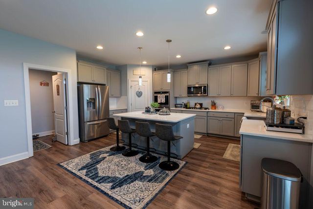 80 QUAKING ASPEN WAY, Charles Town, WV 25414