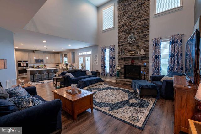 80 QUAKING ASPEN WAY, Charles Town, WV 25414