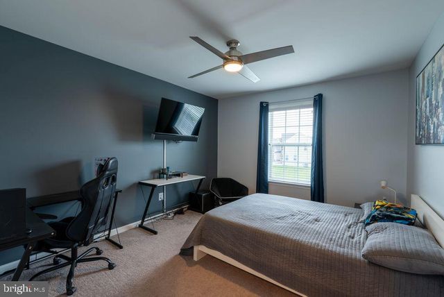 80 QUAKING ASPEN WAY, Charles Town, WV 25414
