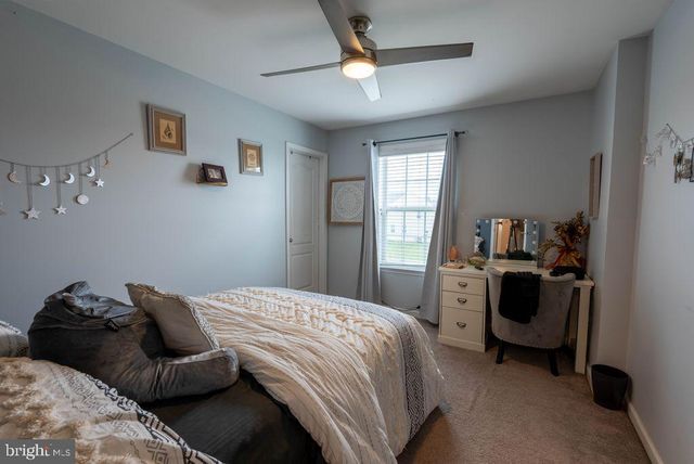 80 QUAKING ASPEN WAY, Charles Town, WV 25414