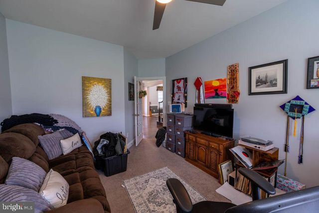 80 QUAKING ASPEN WAY, Charles Town, WV 25414