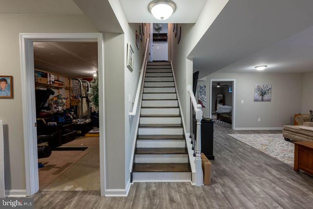 80 QUAKING ASPEN WAY, Charles Town, WV 25414
