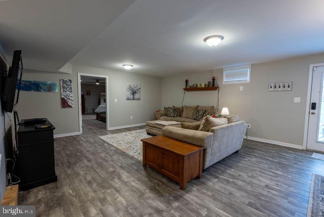 80 QUAKING ASPEN WAY, Charles Town, WV 25414