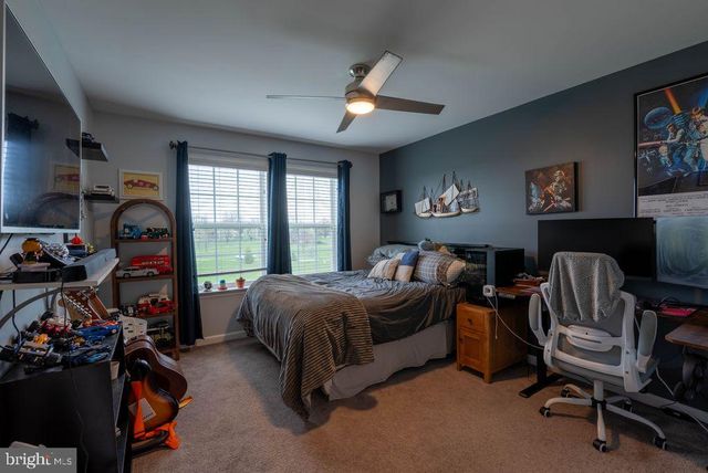 80 QUAKING ASPEN WAY, Charles Town, WV 25414